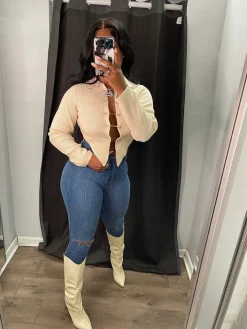 Long Sleeve Knit Pin Chain Crop Top