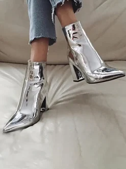 Patent Leather Pointed Toe Zipper Boots