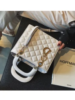 Pendant Simple Quilted Crossbody Bag