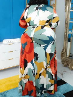 Plus Size Floral Print Dress with Pockets