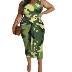 Plus Size Print Sleeveless Top Skirt Set