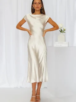 Satin Sleeveless Blackless Midi Dress