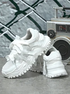 Thick Sole Breathable Mesh Lace-Up Sneakers