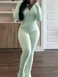 Two Pieces Sporty Fitted Flare Pants Set